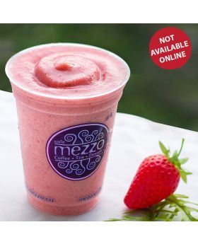 STRAWBERRY YOGURT FRAPPE สตรอเบอรี่ โยเกิดร์ปั่น 草莓 酸奶